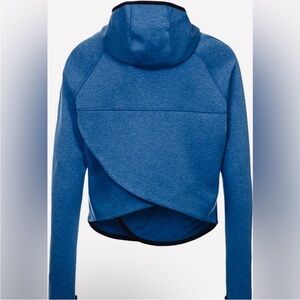 Nike Tech Fleece Butterfly Women's Angle Full-Zip Hoodie  size Large